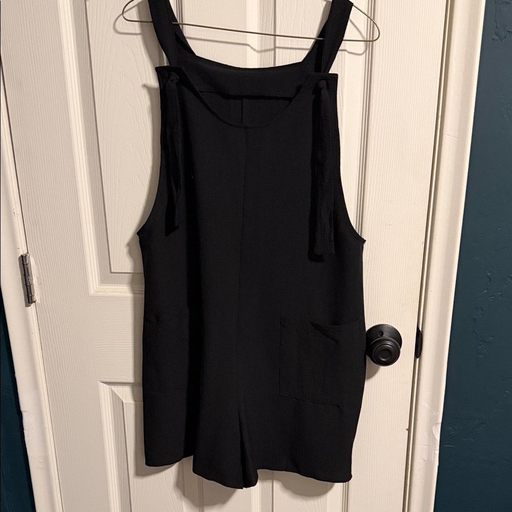 Black Sleeveless Romper